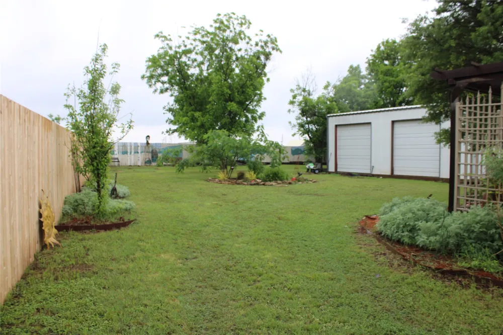 205 longhorn dr Early, TX 76802