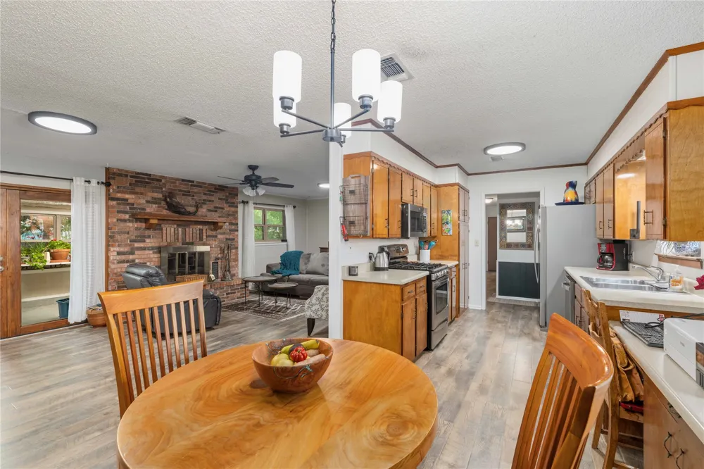 205 longhorn dr Early, TX 76802