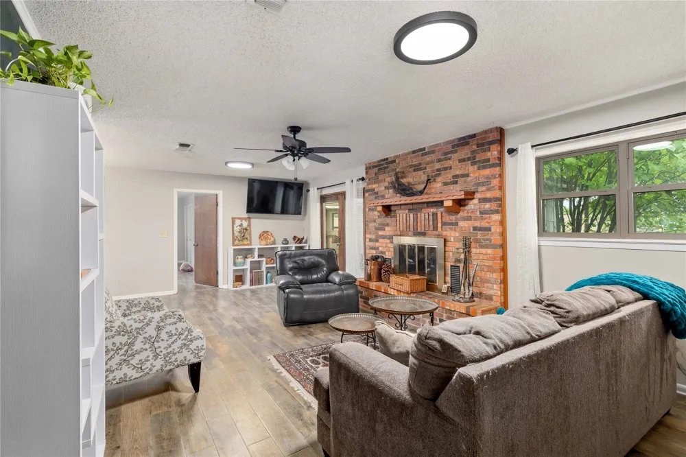 205 longhorn dr Early, TX 76802