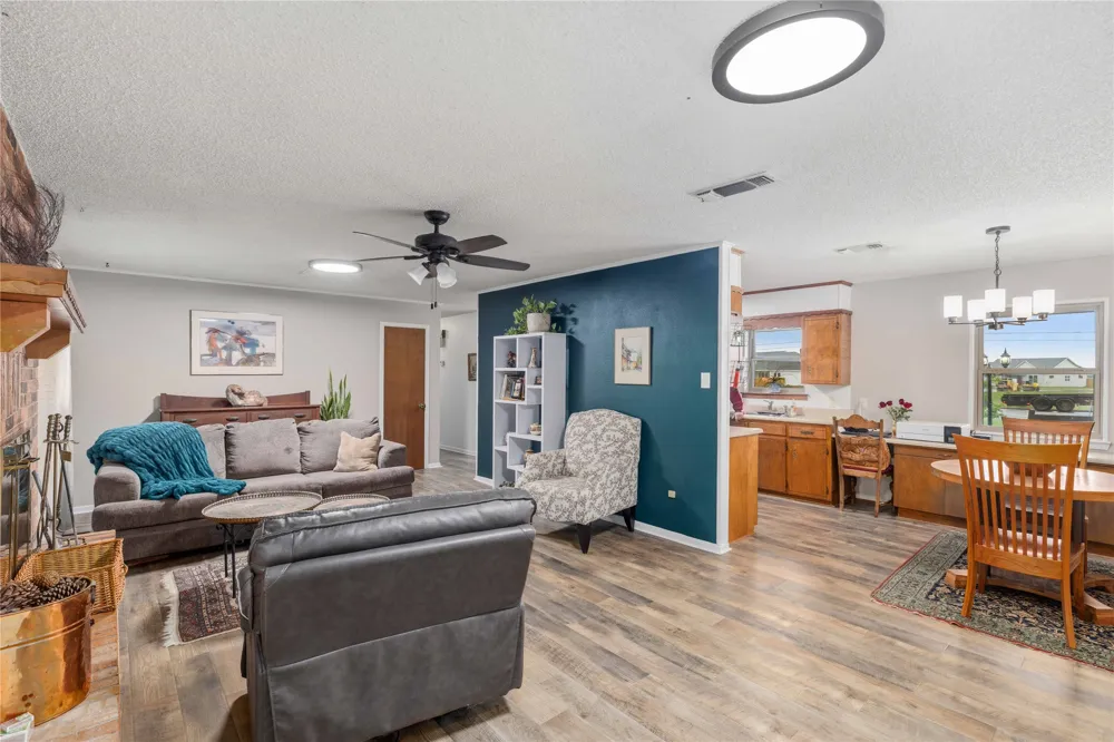 205 longhorn dr Early, TX 76802