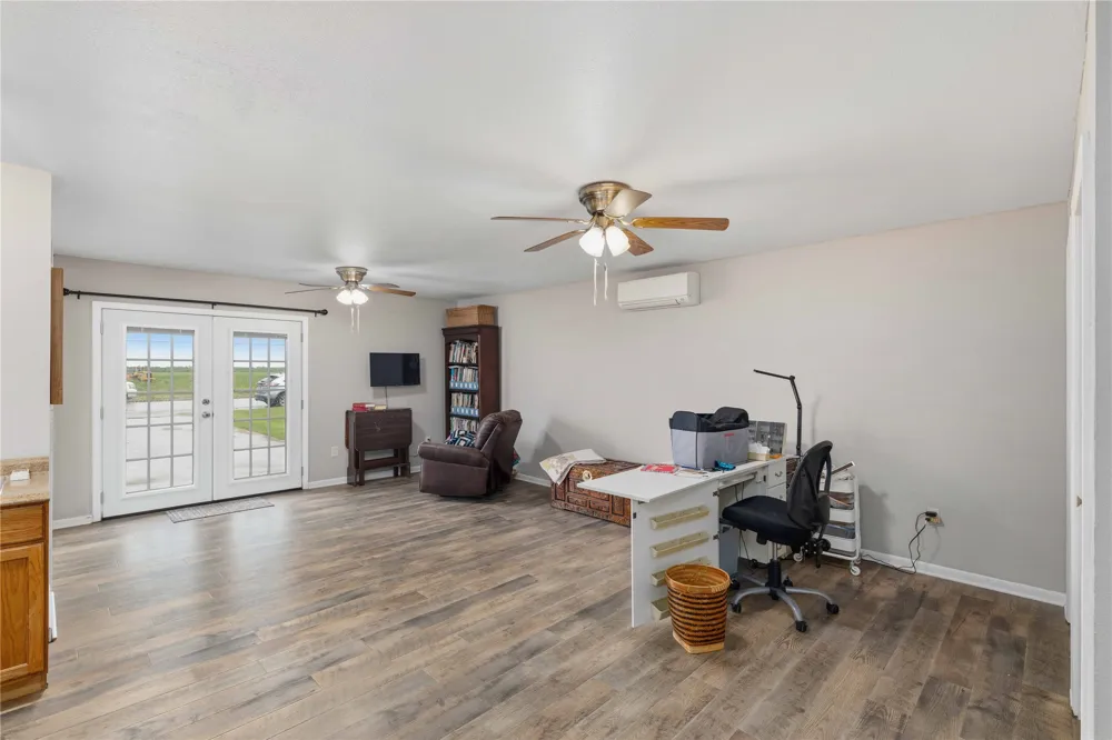 205 longhorn dr Early, TX 76802