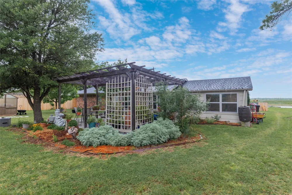 205 longhorn dr Early, TX 76802