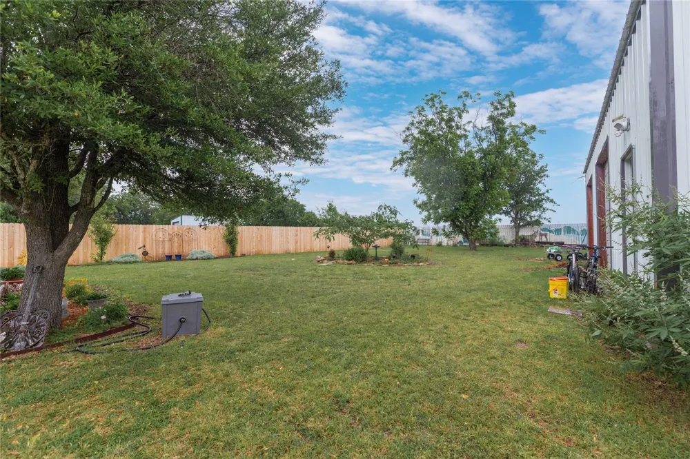 205 longhorn dr Early, TX 76802