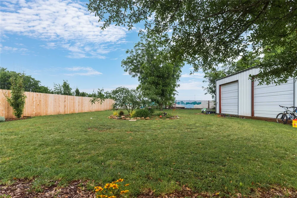 205 longhorn dr Early, TX 76802