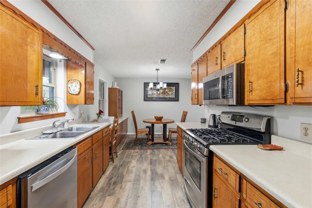 205 longhorn dr Early, TX 76802