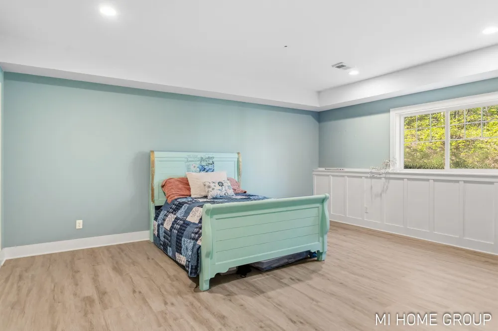 6467 118th Avenue Fennville, MI 49408