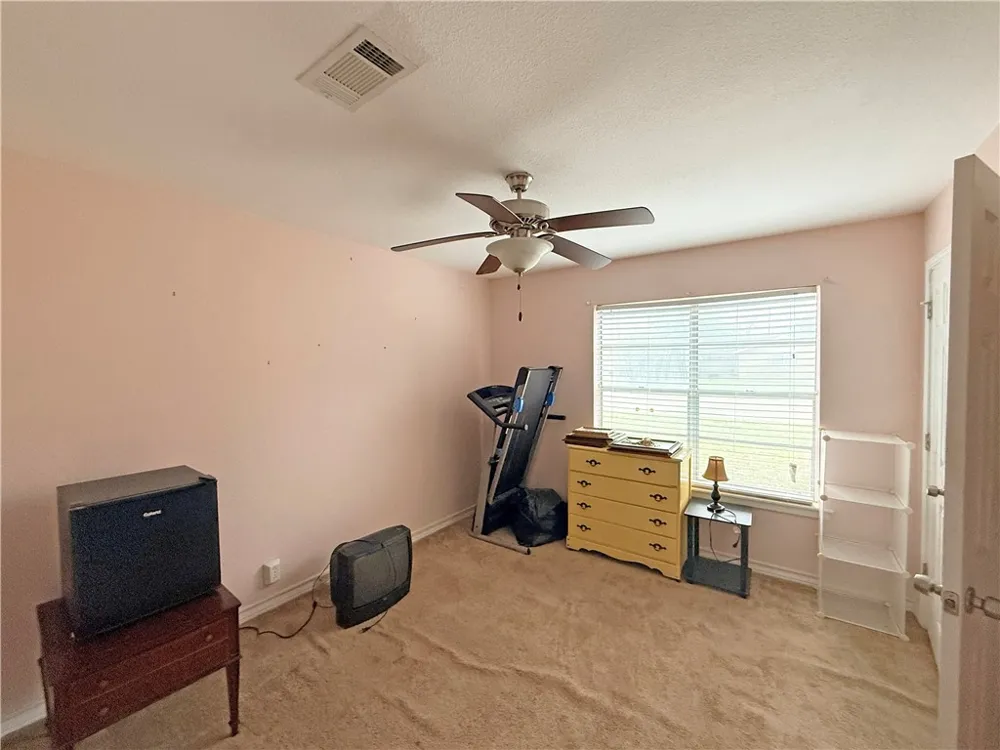 612 Short Street Sinton, TX 78387