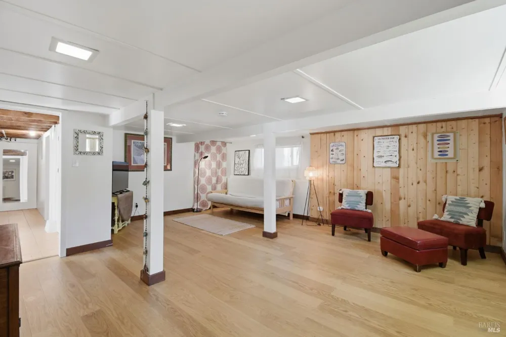 75 Ocean View Avenue Dillon Beach, CA 94929