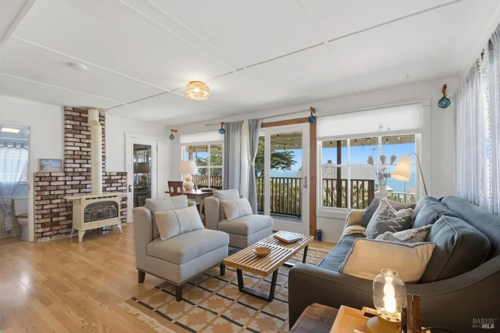 75 Ocean View Avenue Dillon Beach, CA 94929