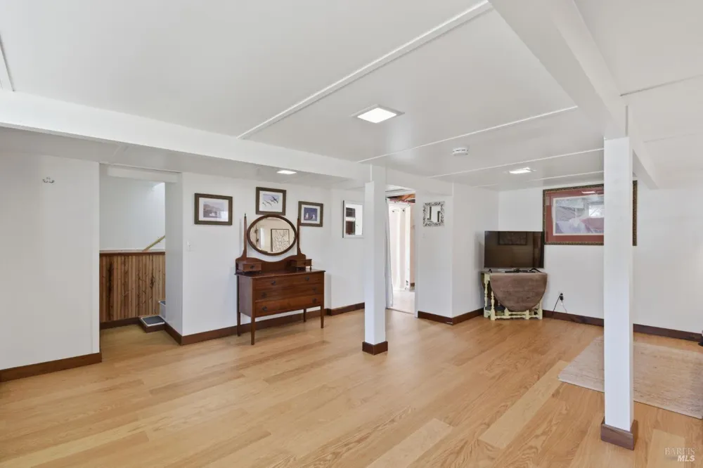 75 Ocean View Avenue Dillon Beach, CA 94929