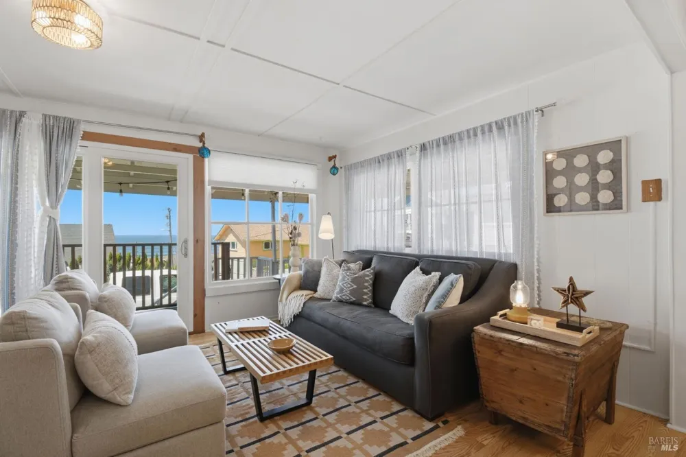 75 Ocean View Avenue Dillon Beach, CA 94929