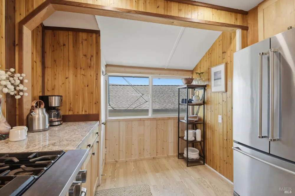 75 Ocean View Avenue Dillon Beach, CA 94929