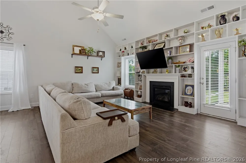 256 Kensington Drive Spring Lake, NC 28390