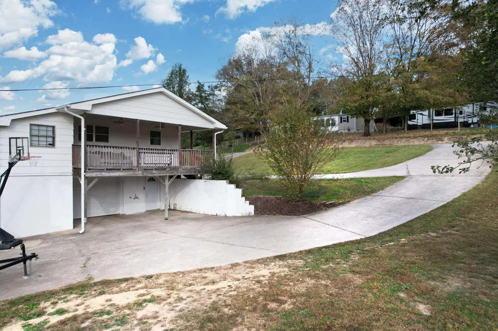 12413 Dolly Pond Road Birchwood, TN 37308