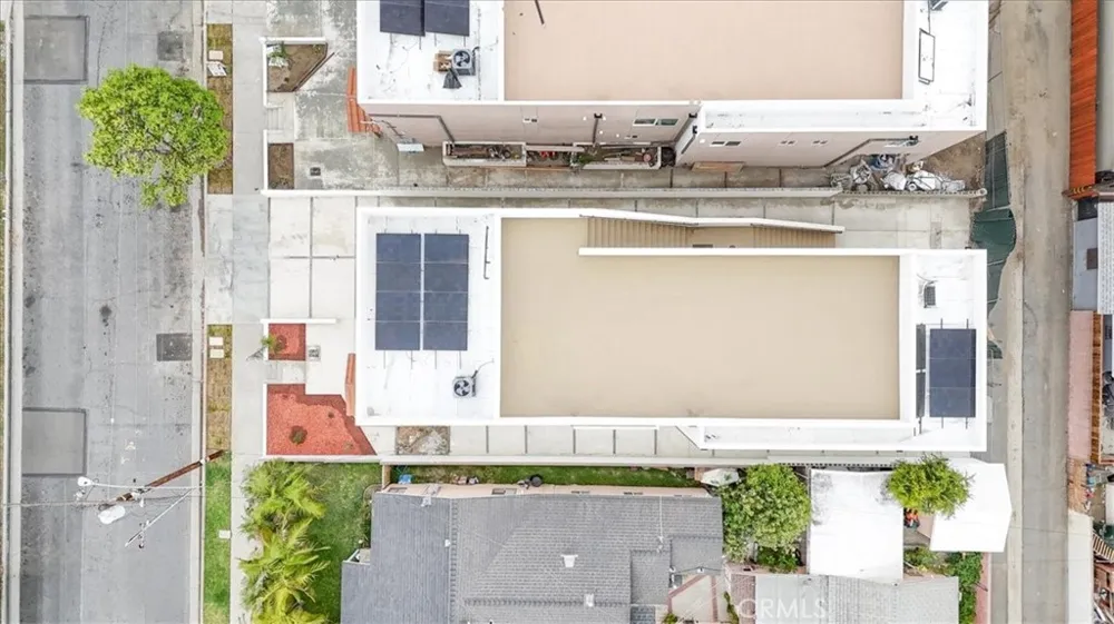 16619 Lake Avenue Paramount, CA 90723