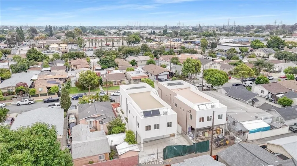 16619 Lake Avenue Paramount, CA 90723