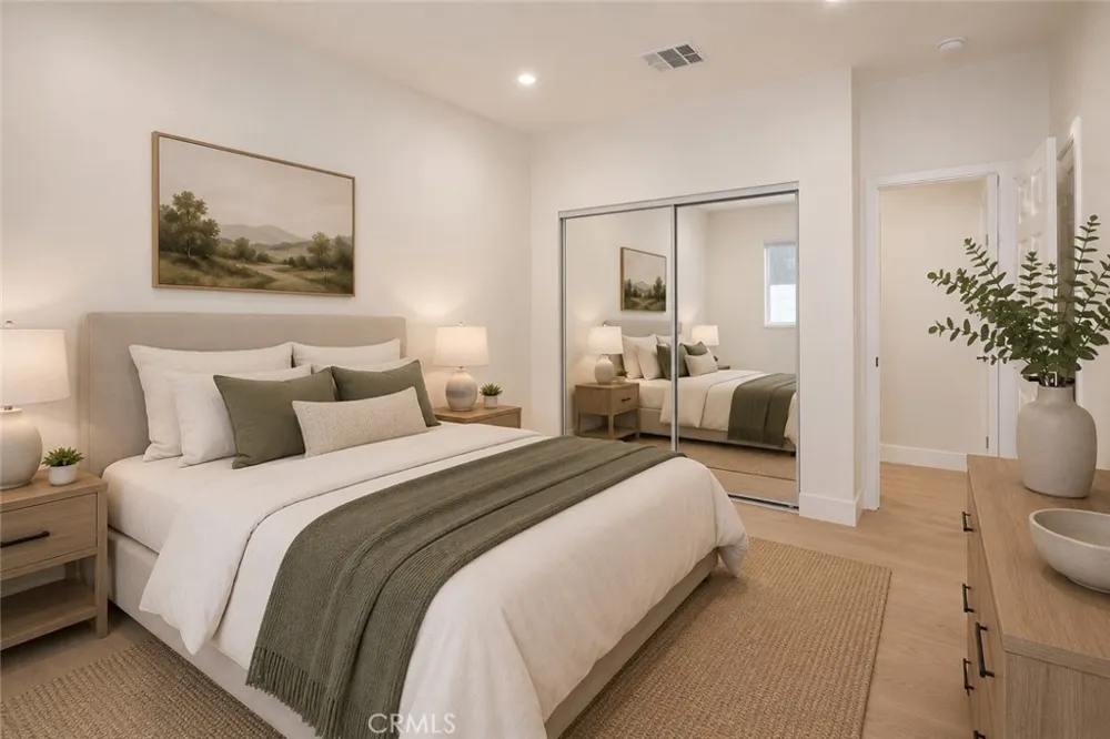16619 Lake Avenue Paramount, CA 90723