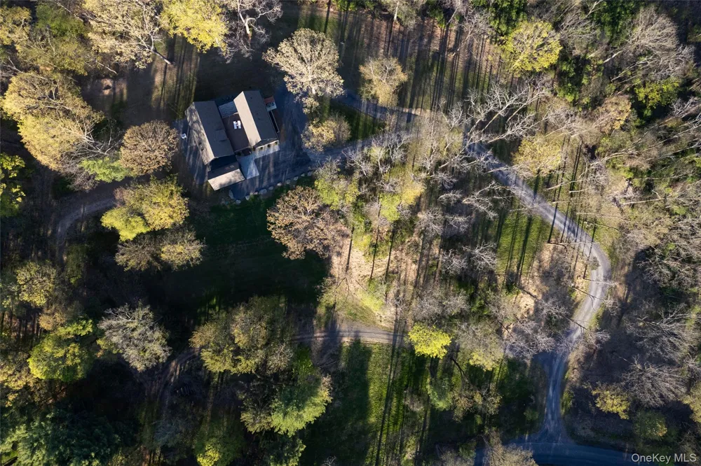 36 Pilgrims Progress Road Rhinebeck, NY 12572