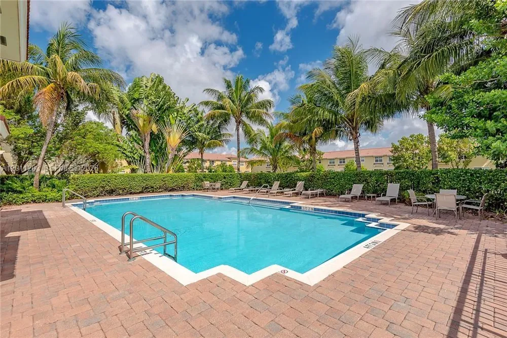 2851 W Prospect Rd #404 Tamarac, FL 33309