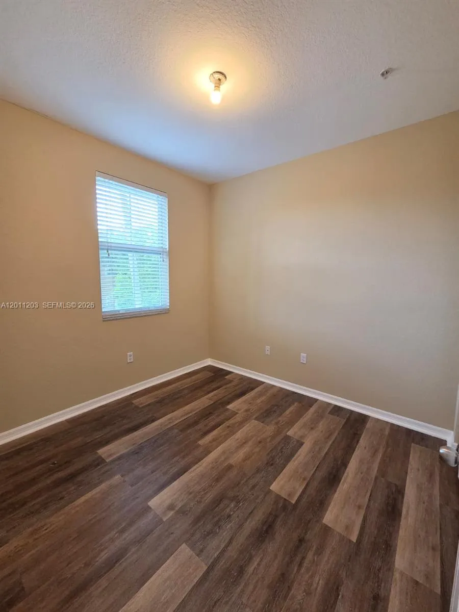 2851 W Prospect Rd #404 Tamarac, FL 33309