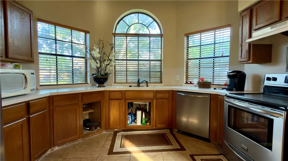 3025 Cedar Springs Corpus Christi, TX 78414