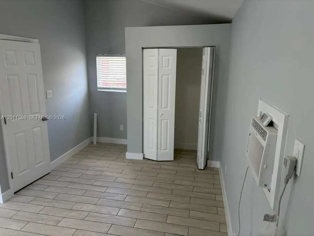 1870 Lakeview Rd #1 Sebring, FL 33870