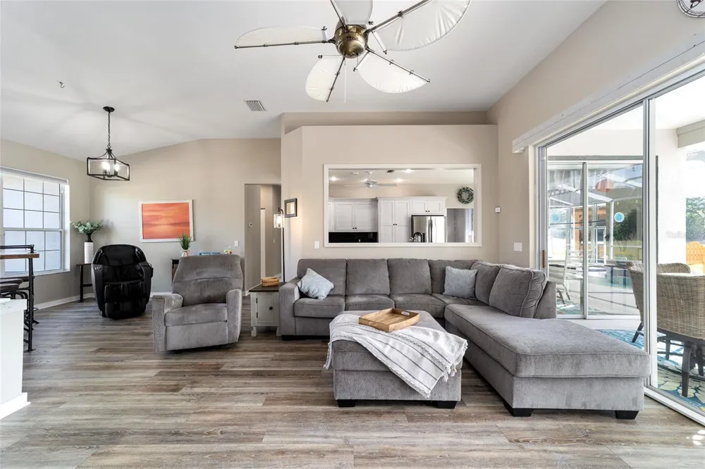 4543 JADEMOOR DRIVE Beverly Hills, FL 34465