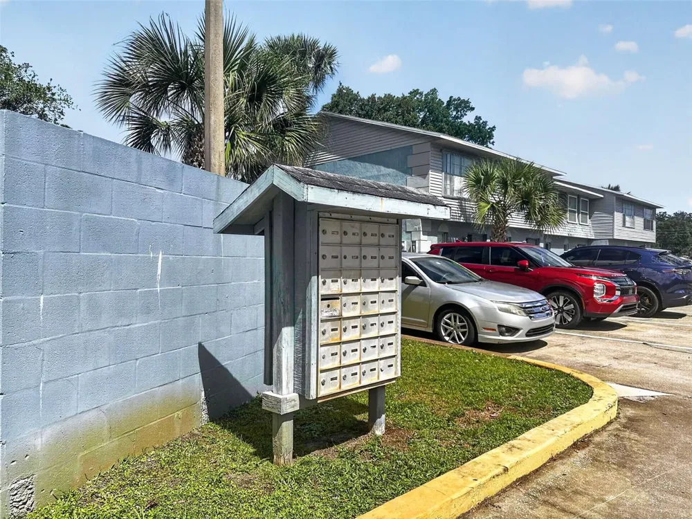 175 YORKTOWNE DRIVE #UT11 Daytona Beach, FL 32119