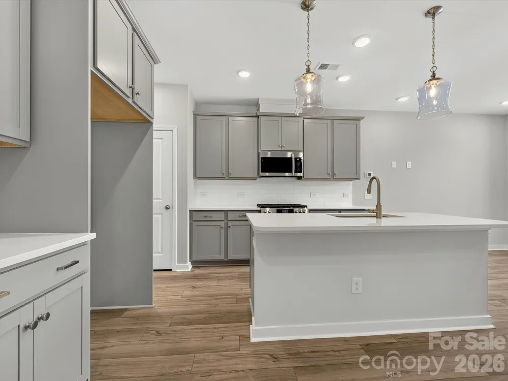579 Cape Cod Way Rock Hill, SC 29732
