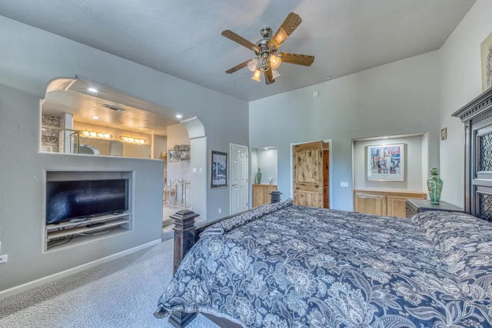8213 Bass Point Bradley, CA 93426