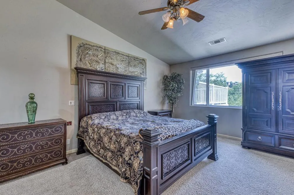 8213 Bass Point Bradley, CA 93426