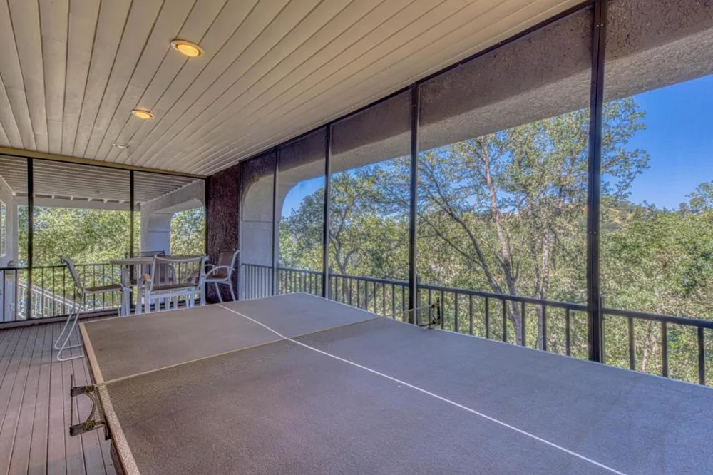 8213 Bass Point Bradley, CA 93426