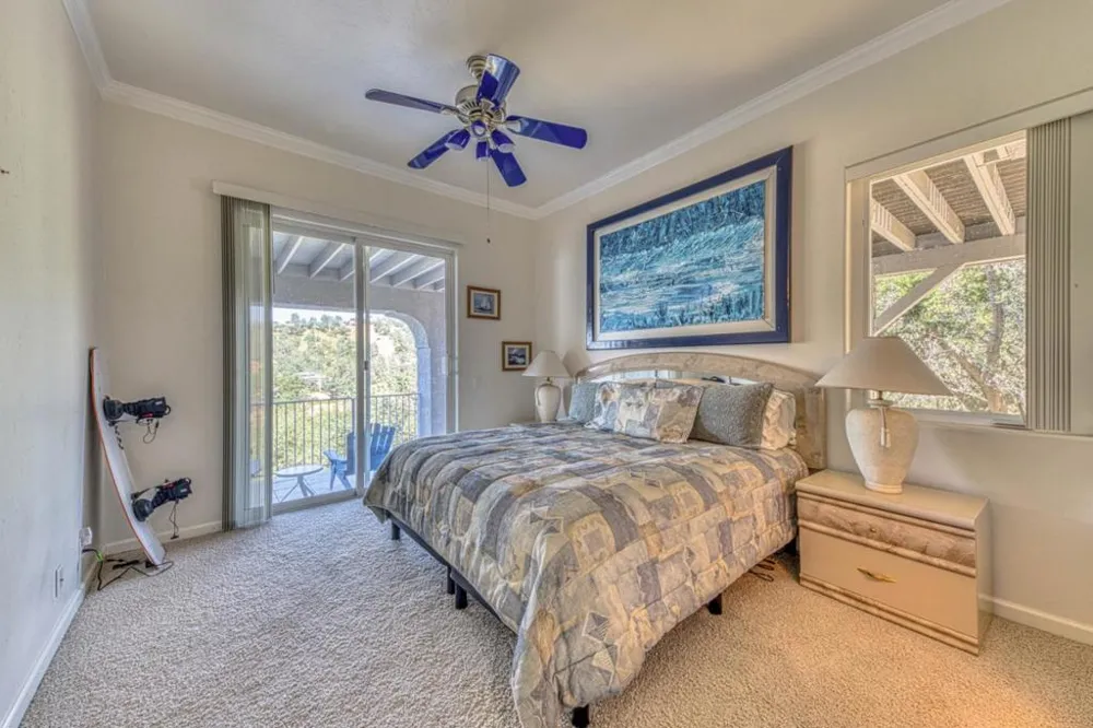 8213 Bass Point Bradley, CA 93426