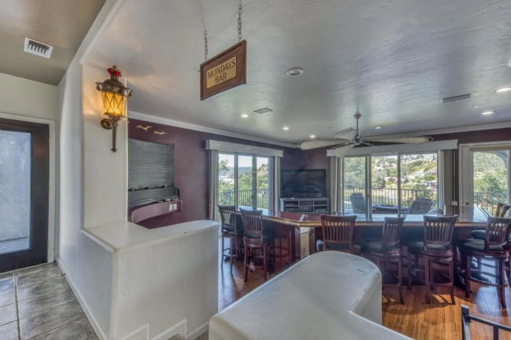 8213 Bass Point Bradley, CA 93426