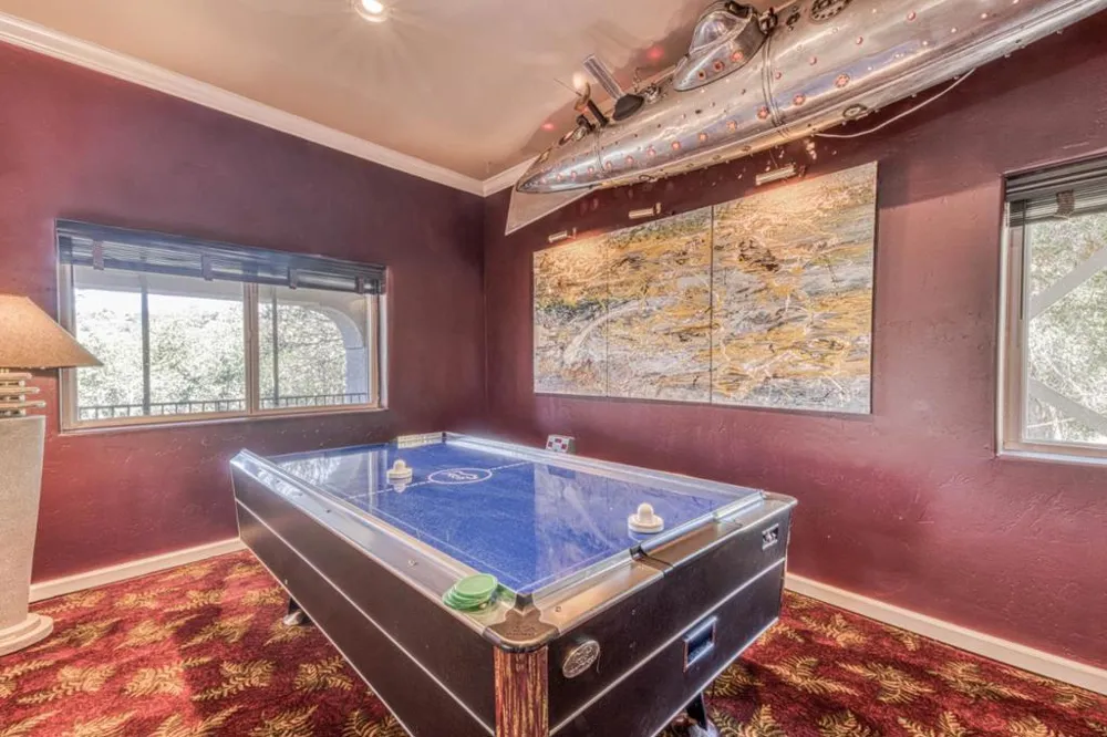 8213 Bass Point Bradley, CA 93426