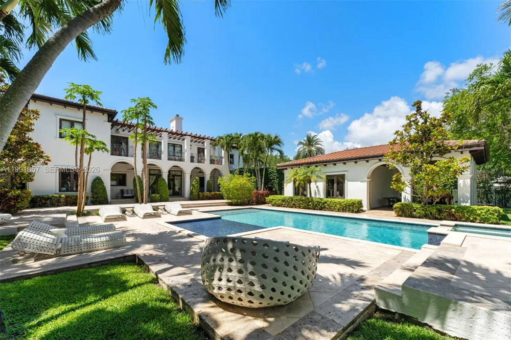 12575 Pine Needle Ln Pinecrest, FL 33156
