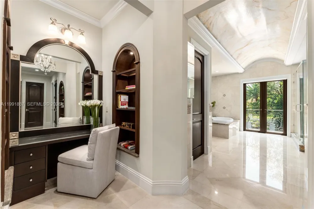 12575 Pine Needle Ln Pinecrest, FL 33156