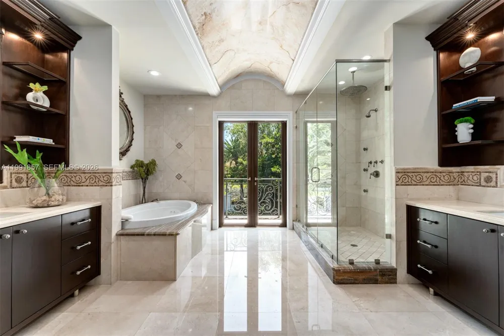 12575 Pine Needle Ln Pinecrest, FL 33156