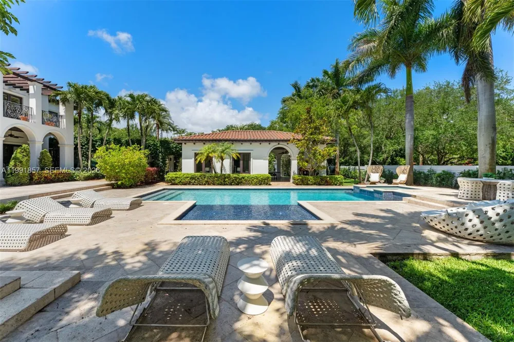 12575 Pine Needle Ln Pinecrest, FL 33156