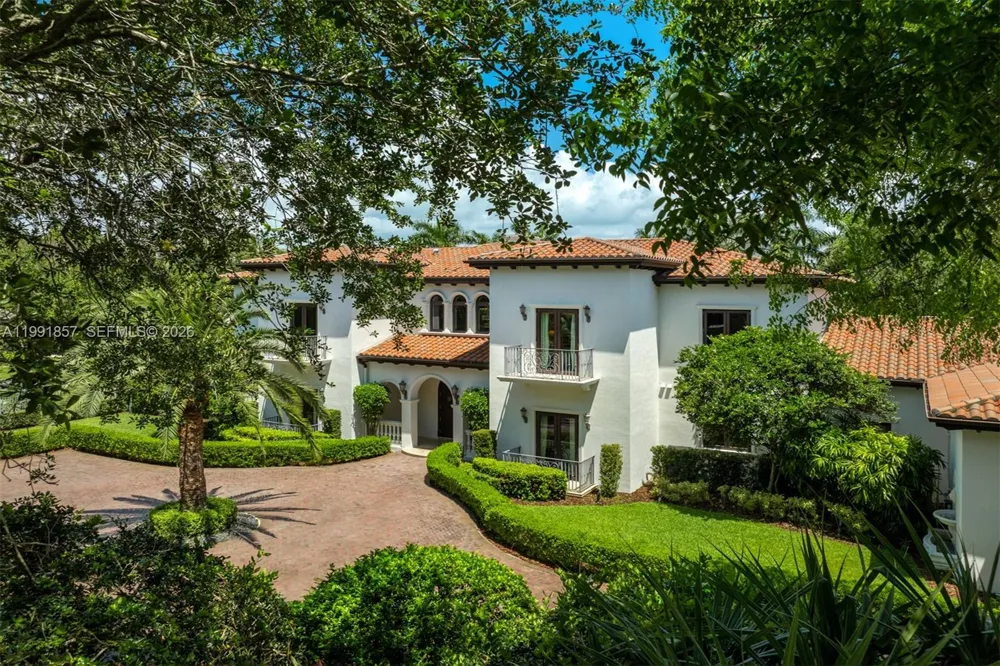 12575 Pine Needle Ln Pinecrest, FL 33156