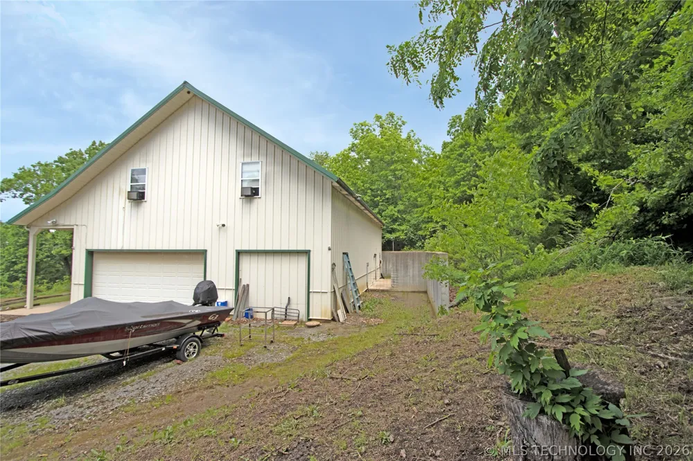 13544 Shoreline Drive Hulbert, OK 74441