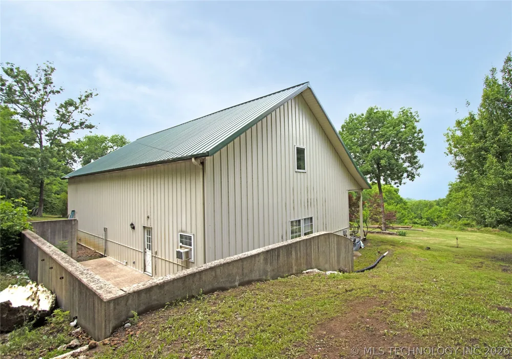 13544 Shoreline Drive Hulbert, OK 74441