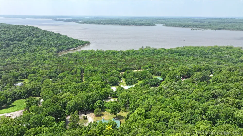 13544 Shoreline Drive Hulbert, OK 74441