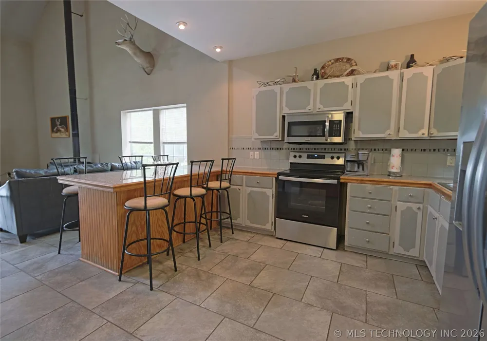 13544 Shoreline Drive Hulbert, OK 74441
