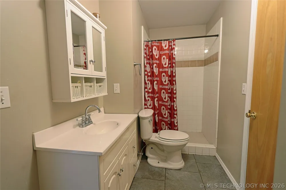 13544 Shoreline Drive Hulbert, OK 74441