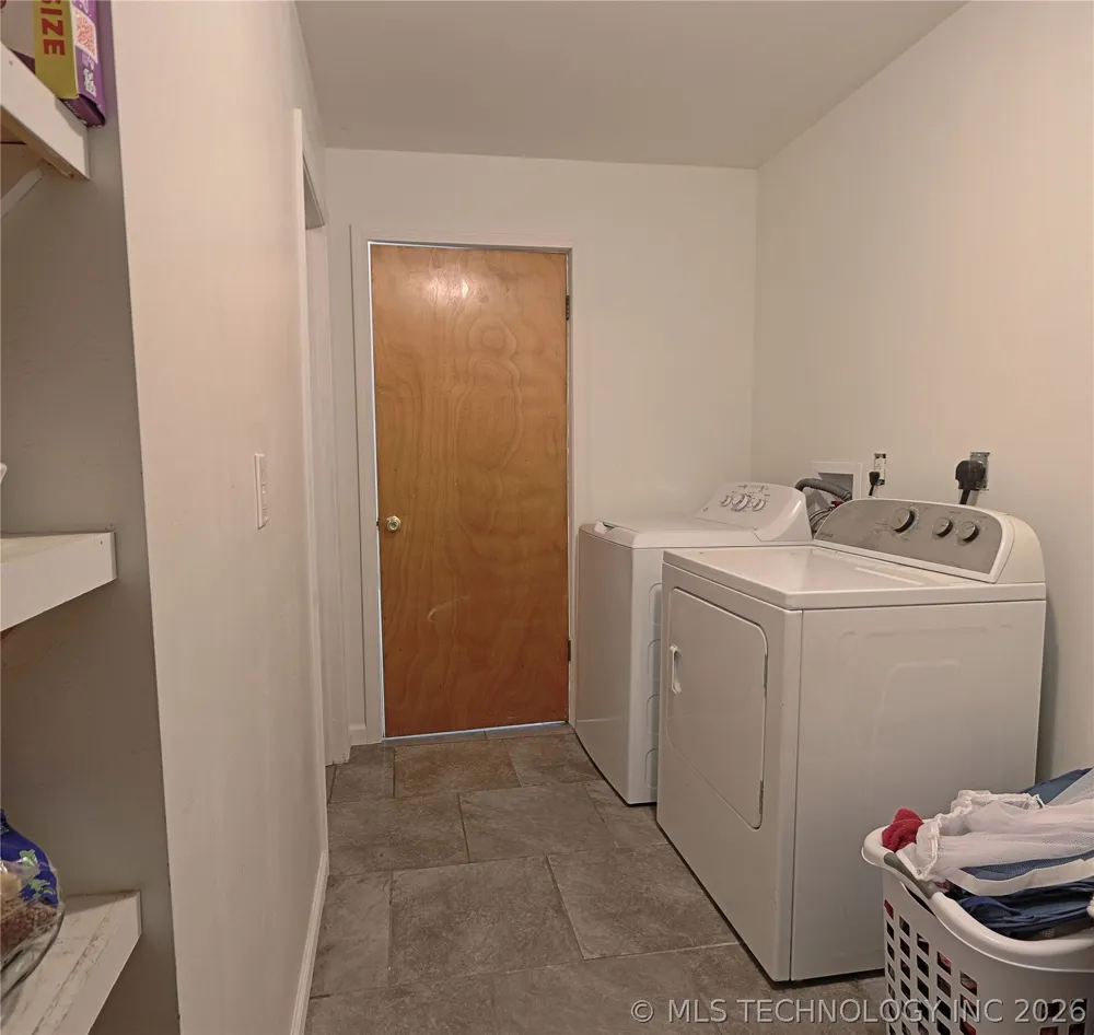 13544 Shoreline Drive Hulbert, OK 74441