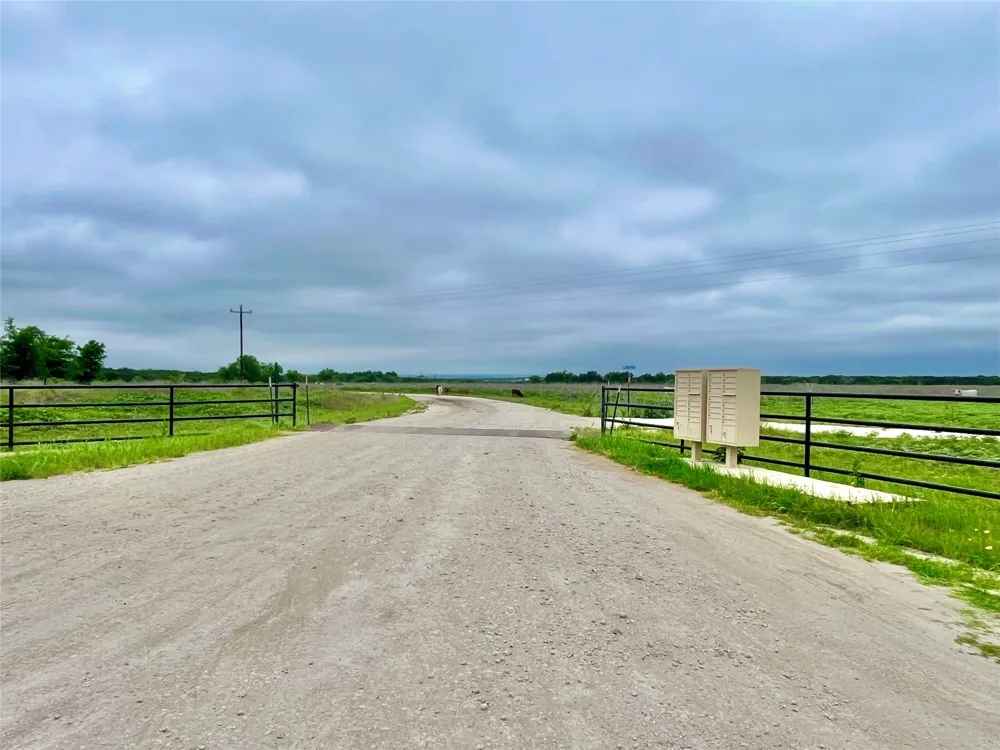 PR 16026 Jonesboro, TX 76538