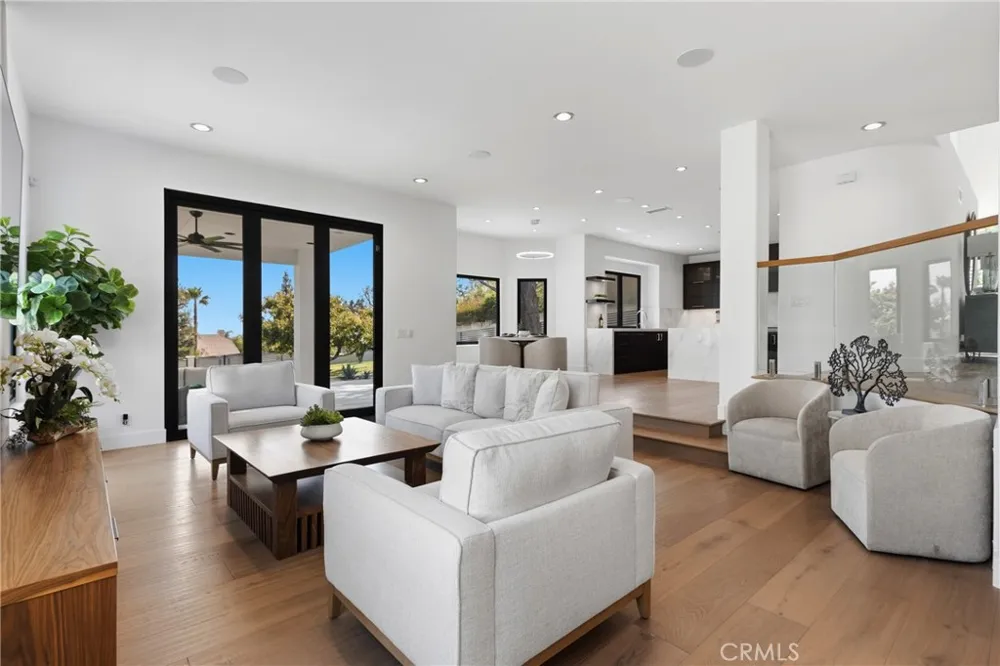 9077 Reales Street Alta Loma, CA 91737