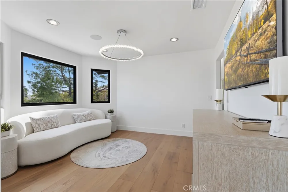 9077 Reales Street Alta Loma, CA 91737