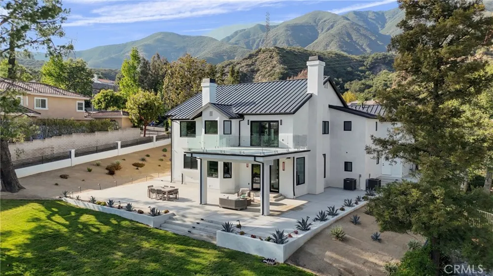 9077 Reales Street Alta Loma, CA 91737